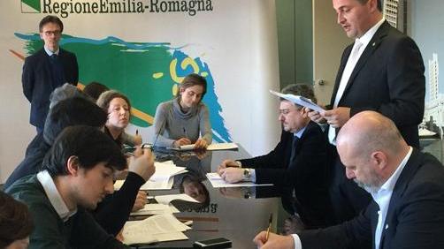 La Regione promette treni e autobus nuovi per Modena