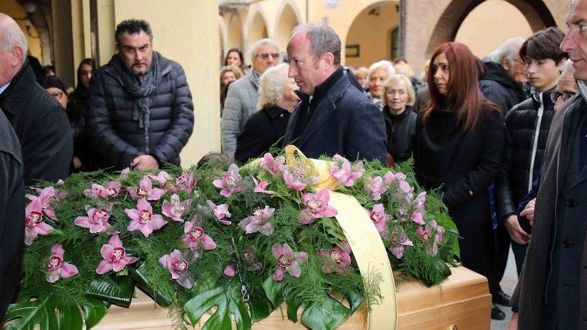 Rubiera si ferma per il funerale di Mauro Bottero