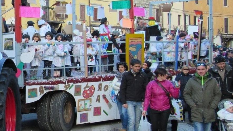 Fanano in festa, show dei carri