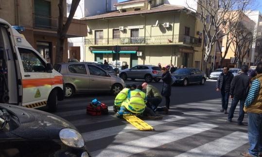 Investita sulle strisce, non è grave