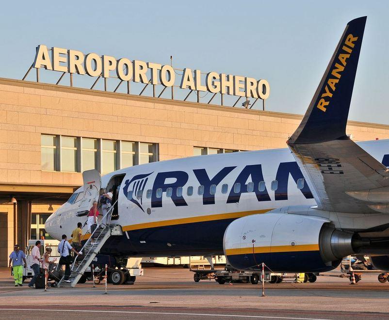 «Ad Alghero riapre la base di Ryanair»