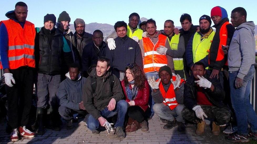 Ripulita parte della riserva con l’aiuto di migranti