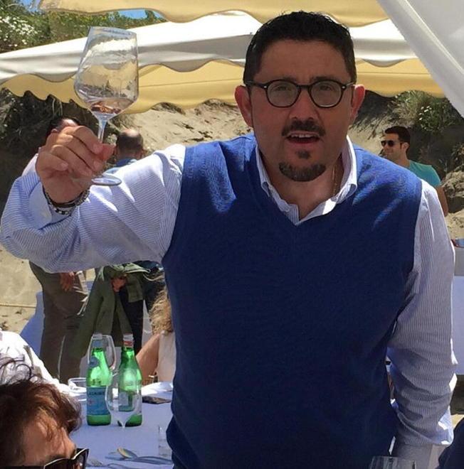 Oggi in palio dolci, vino, libri e coiffeur
