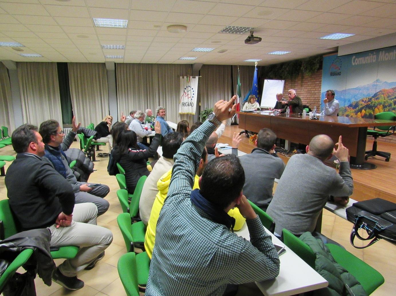 Unione, passa il bilancio  «Ma i Comuni paghino» 