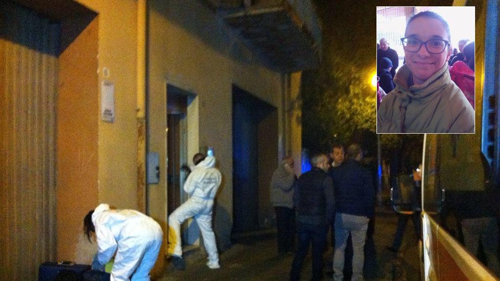 La polizia scientifica davanti alla palazzina dell'omicidio di Federica Madau (nel riquadro)