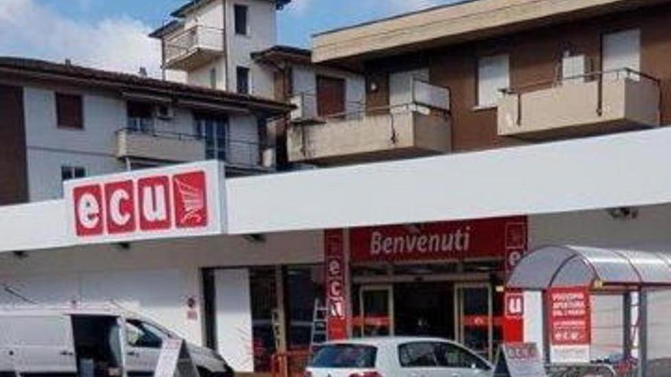 Un nuovo supermercato da stamani in via Cairoli
