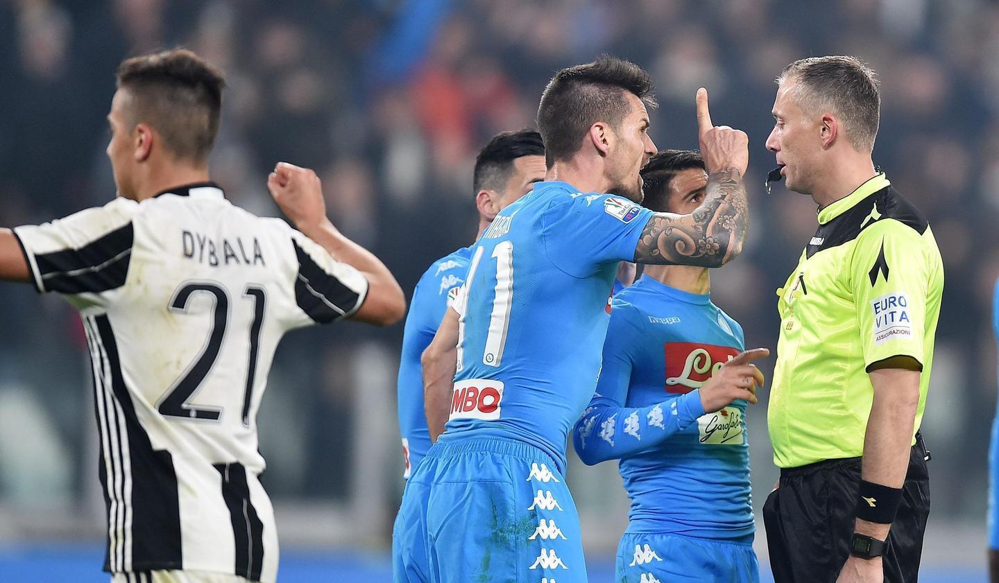 Il calcio tra liti e polemiche Non più il campo: è un ring 