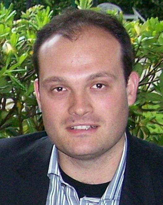 «Restiamo dem ma si lavori di più per i quartieri» 
