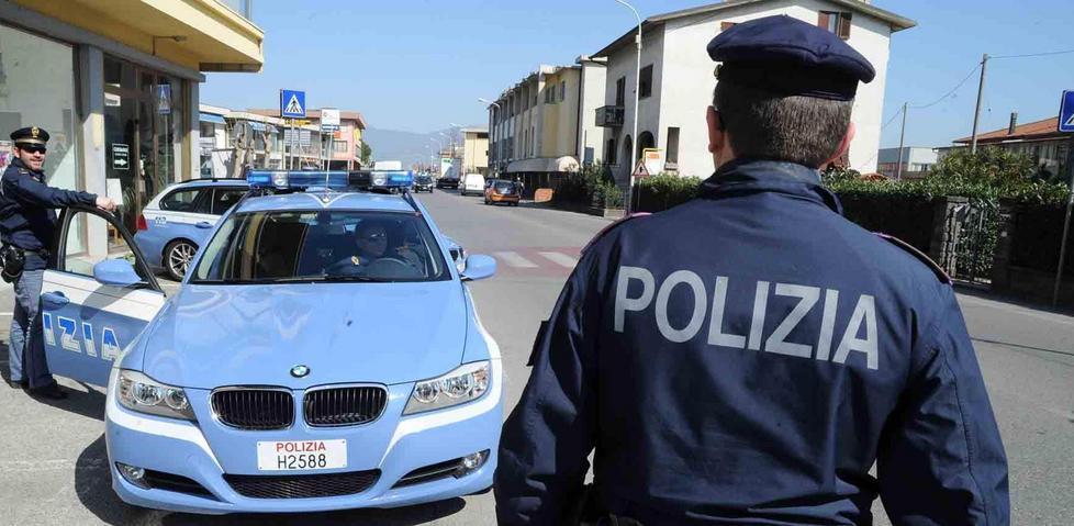 Poliziotti in piazza: vogliamo “vere” possibilità di carriera 