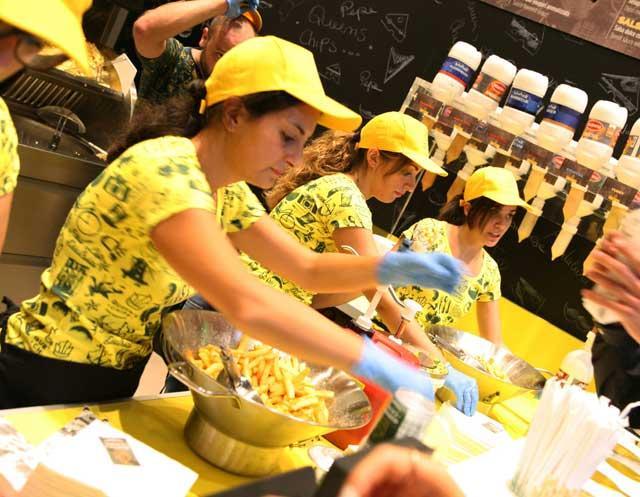 Lavoro in Toscana, posti nella ristorazione e nei negozi di moda