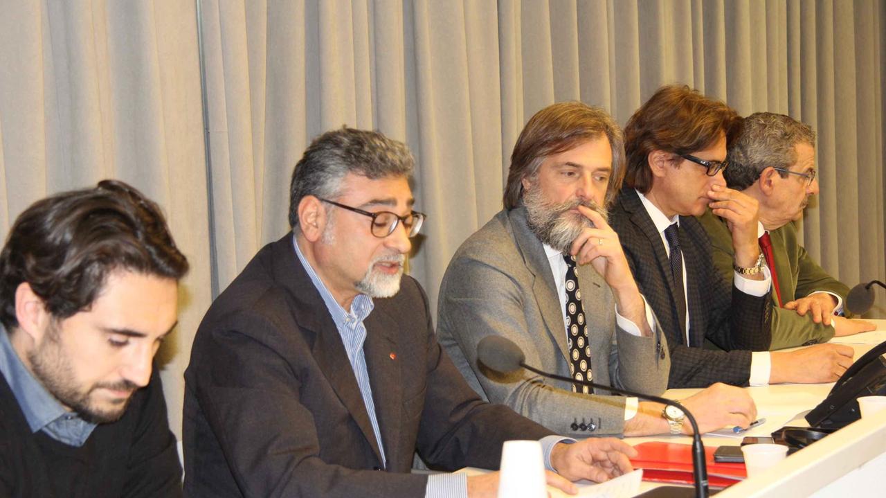 L'incontro alla Camera di commercio di Prato per presentare il protocollo contro l'illegalità nel tessile