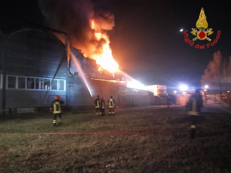 L'incendio al capannone