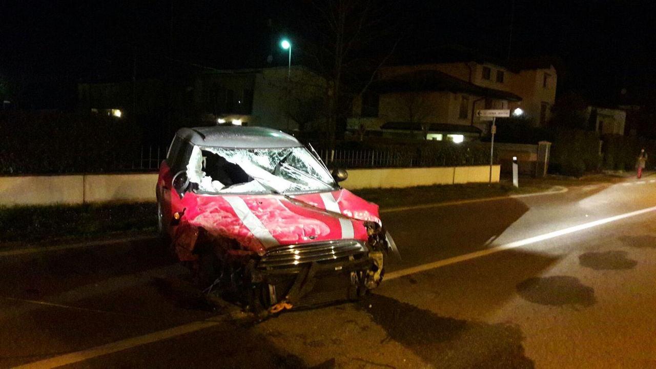 Con l’auto contro il guard-rail ferita una 53enne di Guastalla