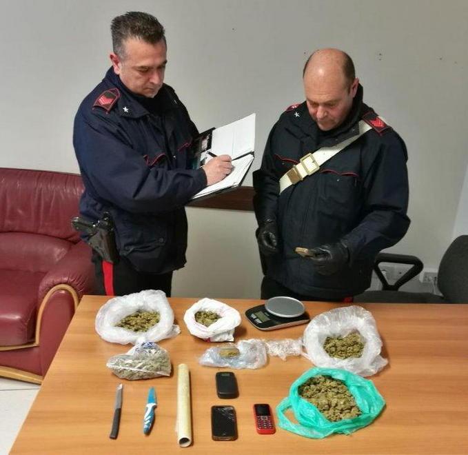 Spacciava in via Paolina: preso 