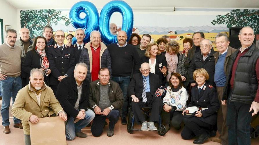 Festa per i 90 anni del “vigile buono”
