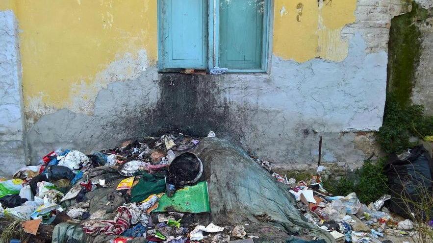 Occupano un alloggio a Casa Firenze: presi