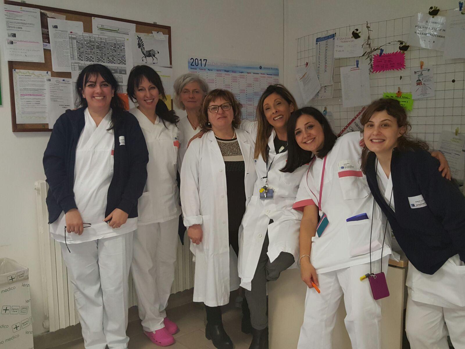 Nella foto un gruppo di professionisti del Centro Salute Donna