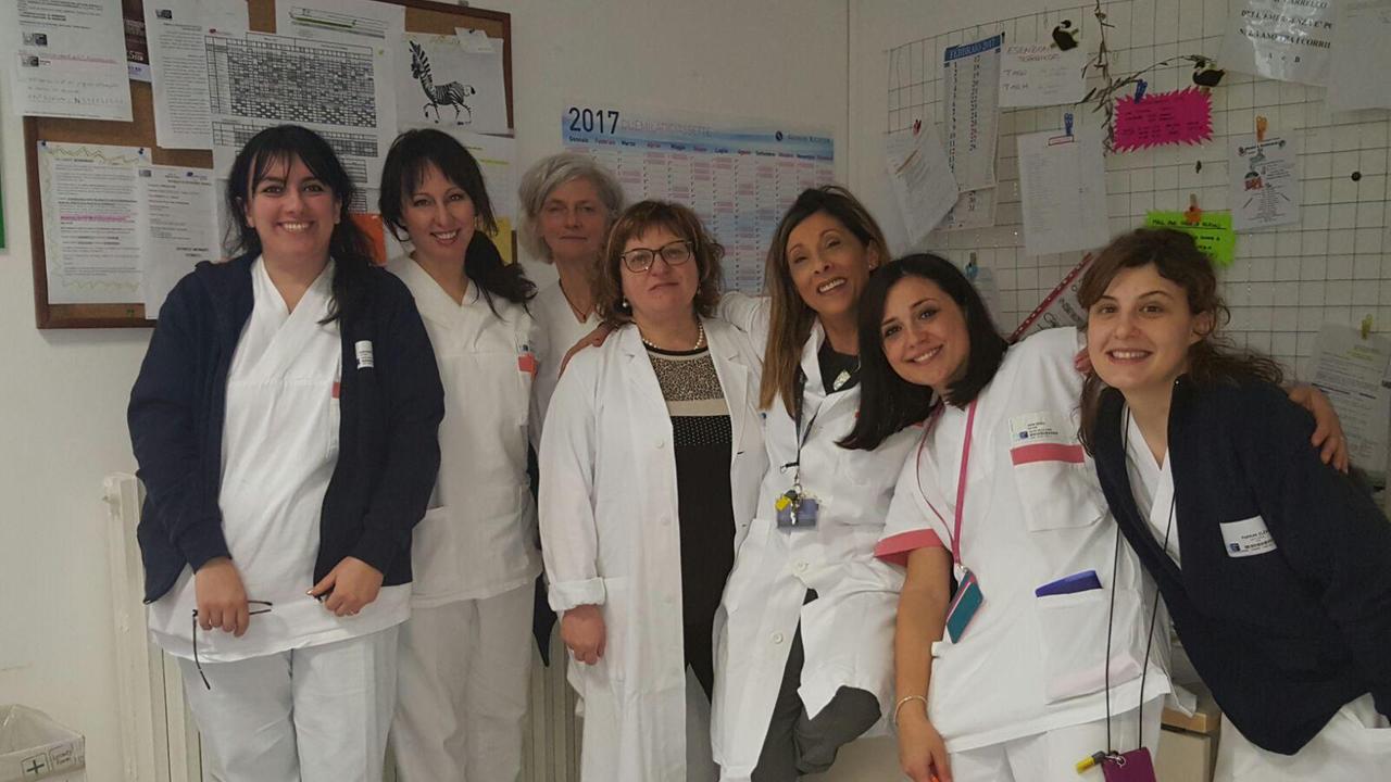 Nella foto un gruppo di professionisti del Centro Salute Donna