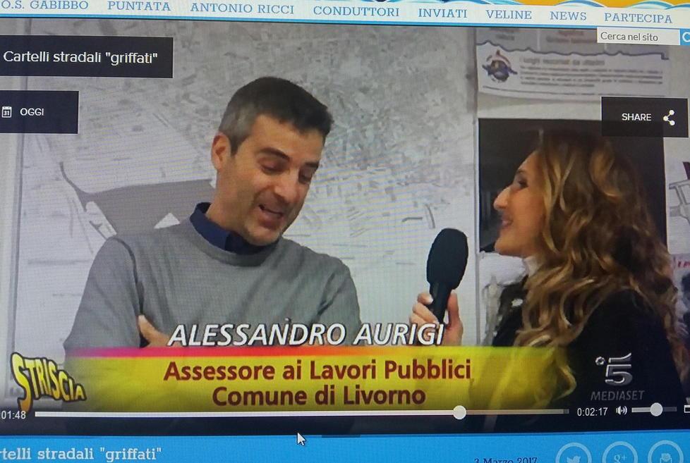 I cartelli stradali “griffati” finiscono su Striscia la notizia