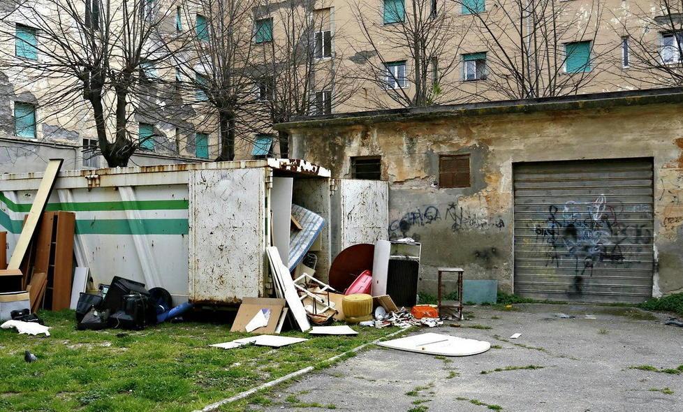 La Chiccaia grida «Mandateci via» 