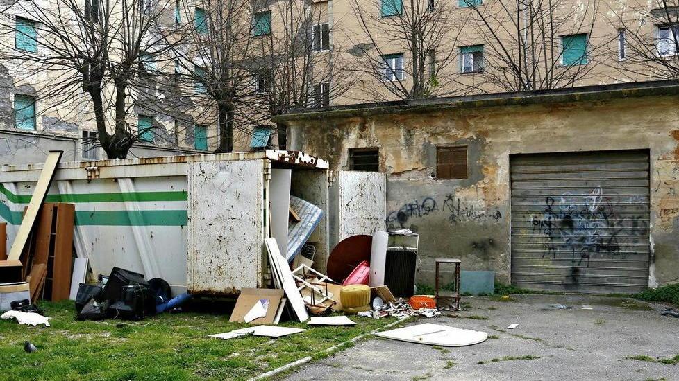 La Chiccaia grida «Mandateci via»