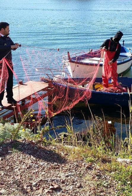 Pesca irregolare, multe e attrezzature sequestrate