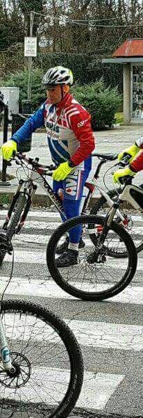 Formigine. Cicloamatore crolla in bici e muore poche ore dopo  