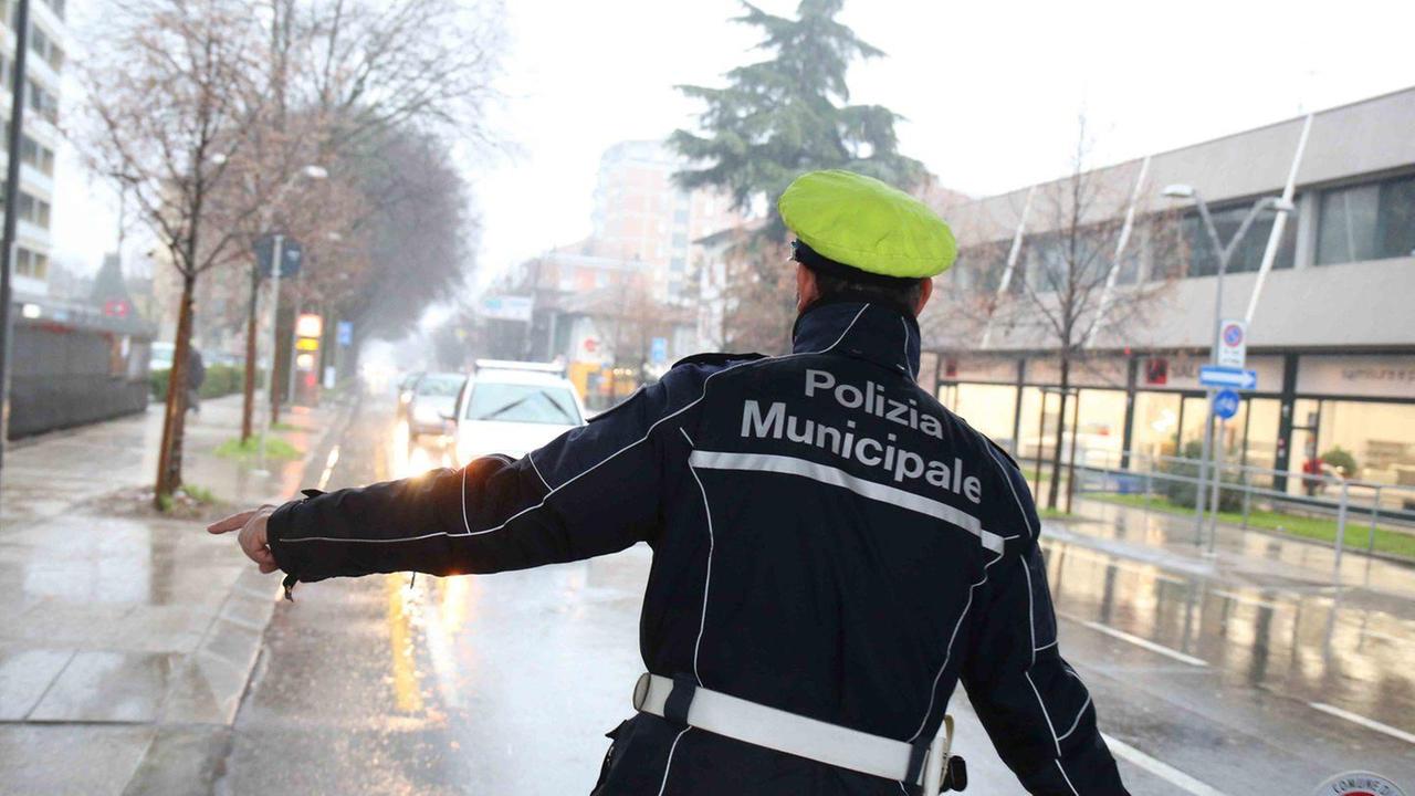 Guidava un’auto confiscata Denunciato un 56enne