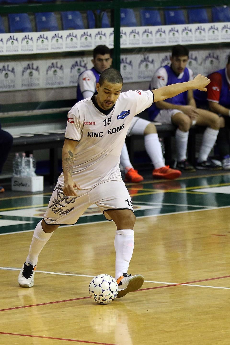 “Pareggite” malattia comune fra Napoli e Kaos finisce 3-3