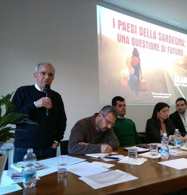 I paesi sardi in cerca di futuro per non morire 