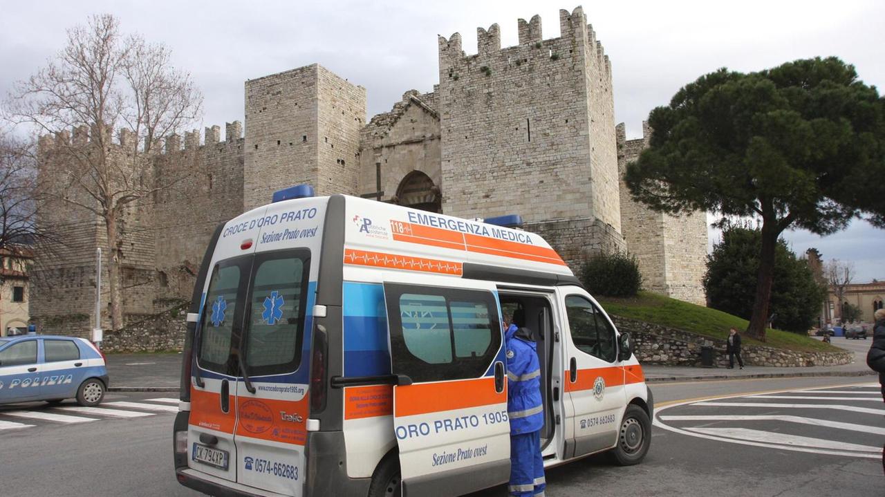 Un'ambulanza della Croce d'oro