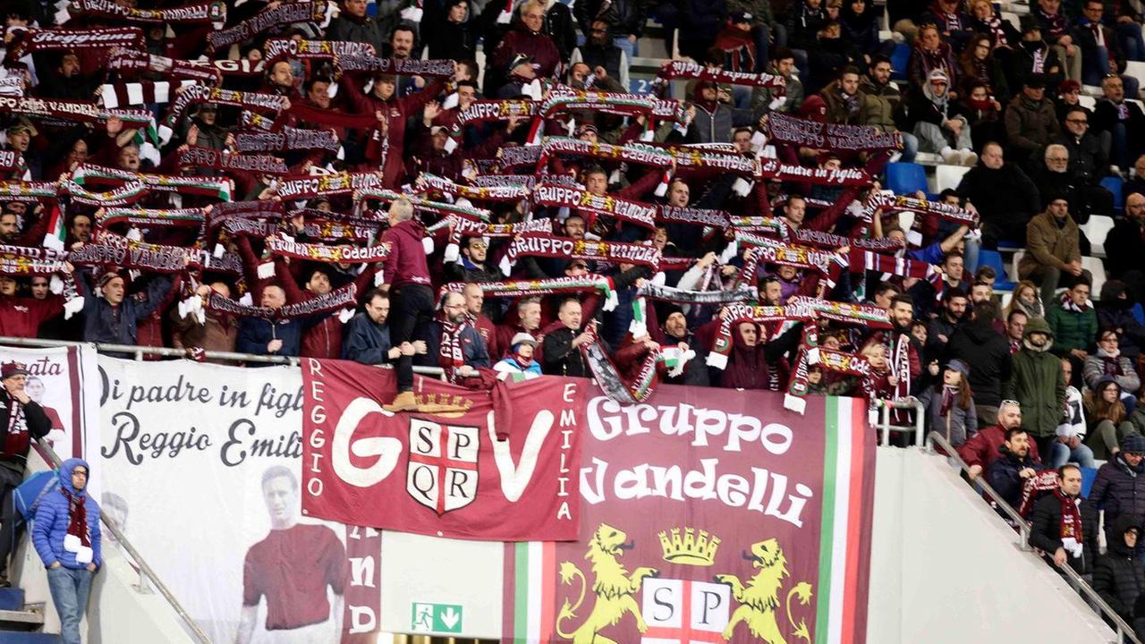 Bella cornice di pubblico