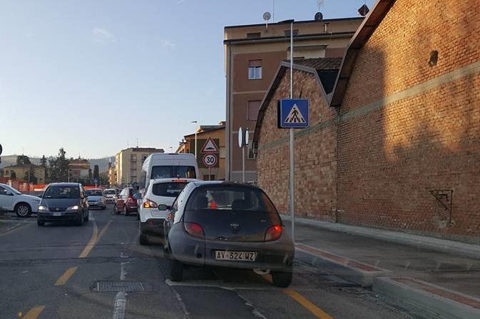 Il Diamante... blocca il traffico 