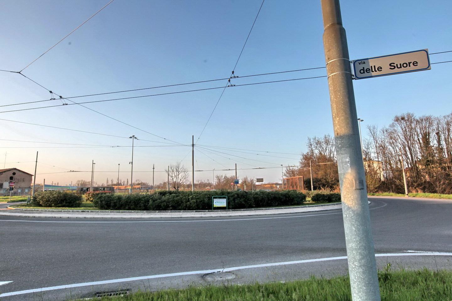 Via La Marmora e via Cialdini: «Velocità folli, servono i dissuasori»  