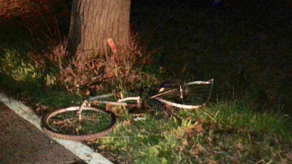 Ciclista investito da un’auto