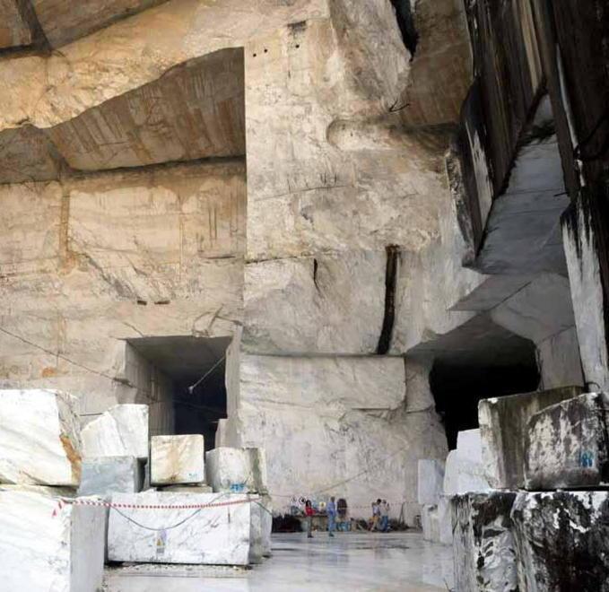 «Fermate la cava Breccia Capraia» 
