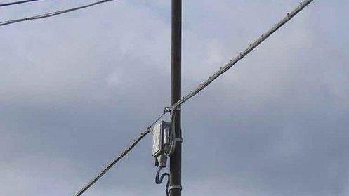 La Tim ripara il palo, utenze ok