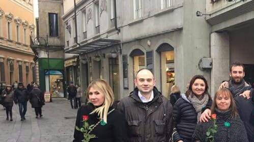 La Lega Nord aiuta le donne con un WhatsApp
