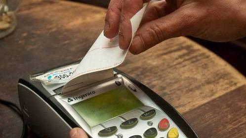 Allarme commercio dopo la mini-ripresa torna la crisi nera