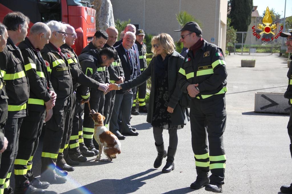 La prefetta Scialla passa in rassegna i vigili del fuoco di Prato