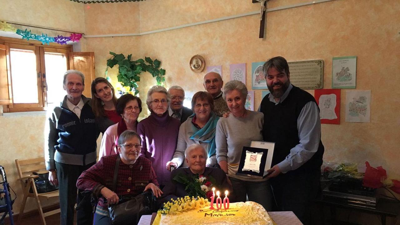 Una festa per le cento candeline