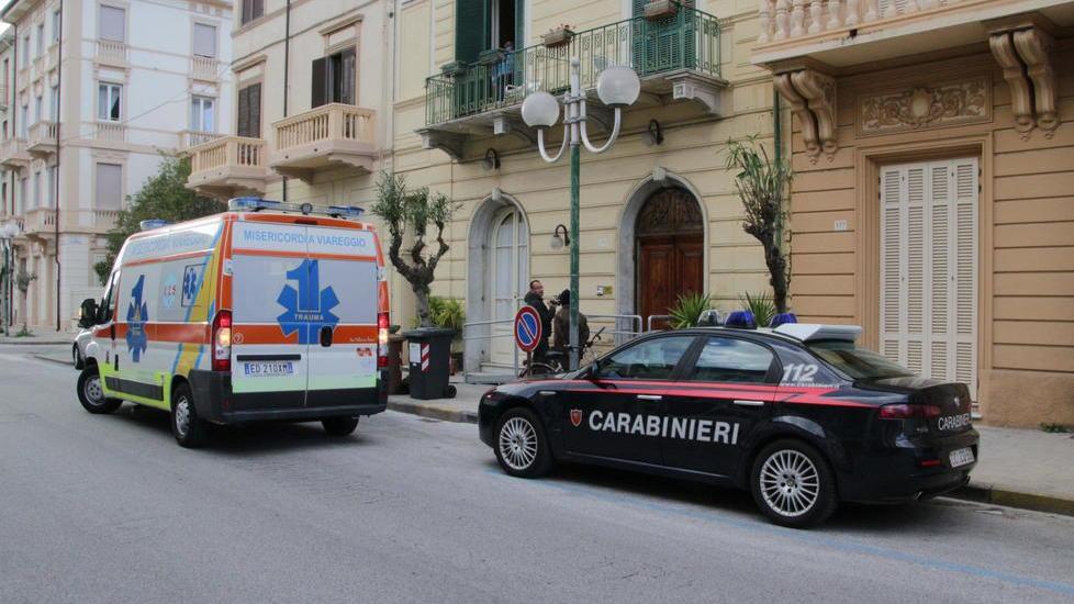 Via gli anziani dalla casa famiglia