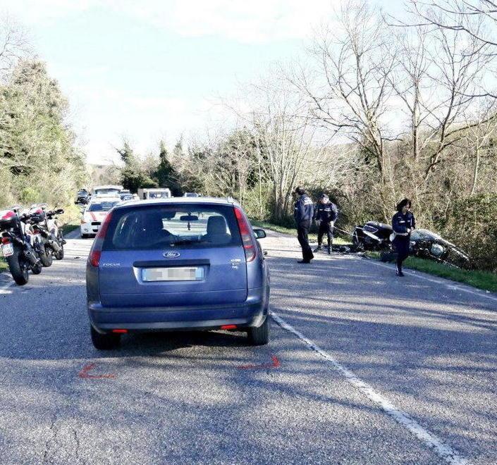 Scontro frontale al Cisternino 