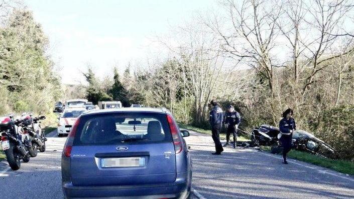 Scontro frontale al Cisternino