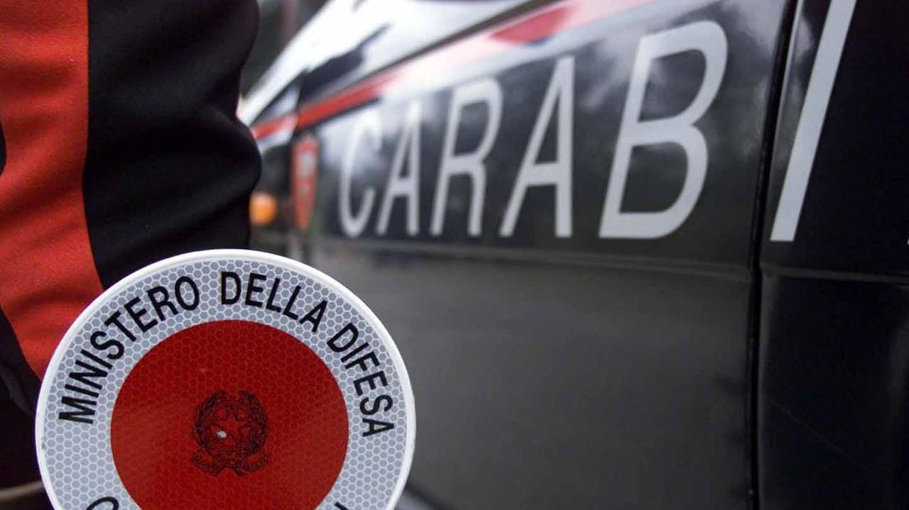 Traditi dall'odore della droga: due arrestati