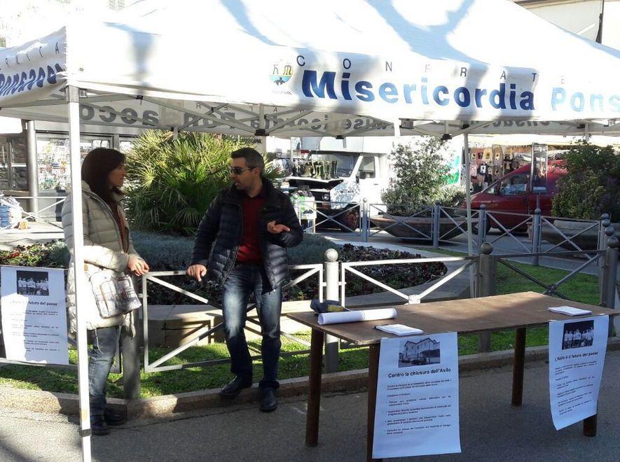 Raccolta di firme in piazza per salvare l’asilo S. Giuseppe 