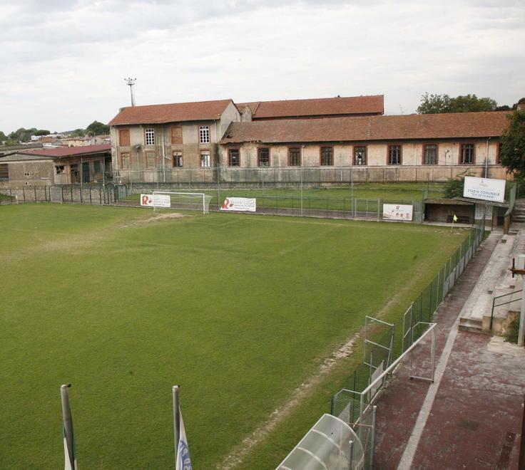 Parcheggio per 800 auto al posto dello stadio 