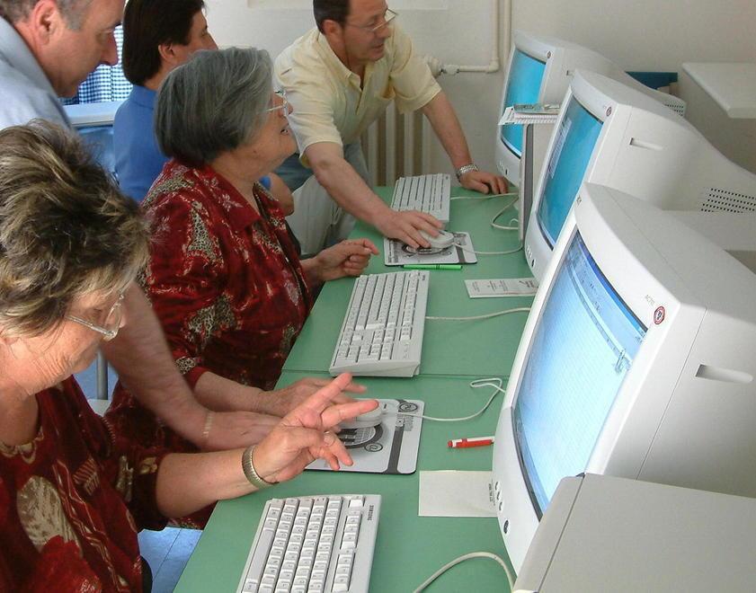 Tre centri sul territorio per ogni pratica digitale 