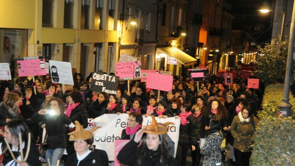 «Vogliamo contarci vive» La marcia delle donne