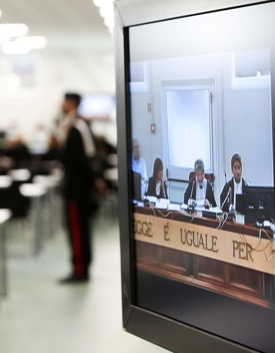 «Strani rapporti a Finale con la ditta Bianchini» 